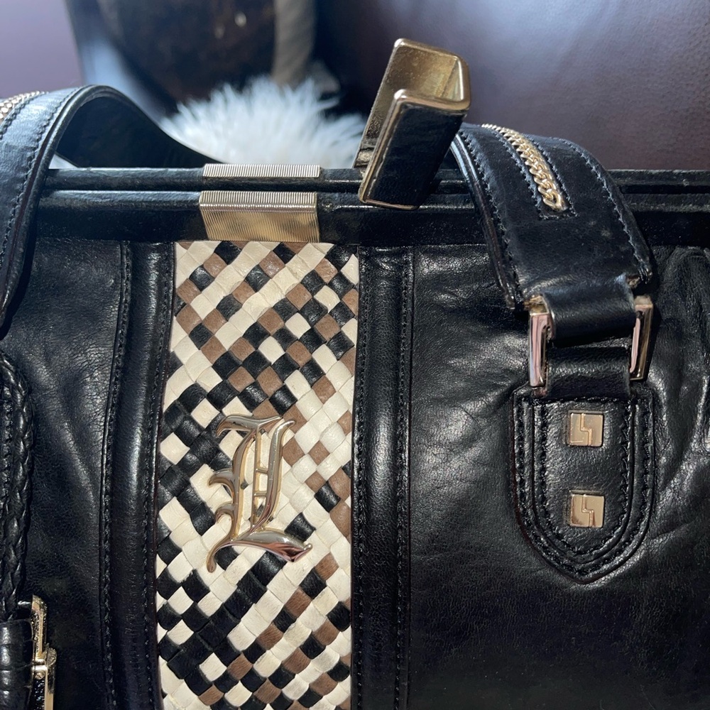 Authentic Black and cream L.A.M.B
Satchel Handbag by Gwen Stefani - Picture 5 of 14